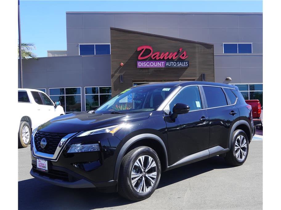 2025 Nissan Rogue SV in Super Black — front three-quarter view
