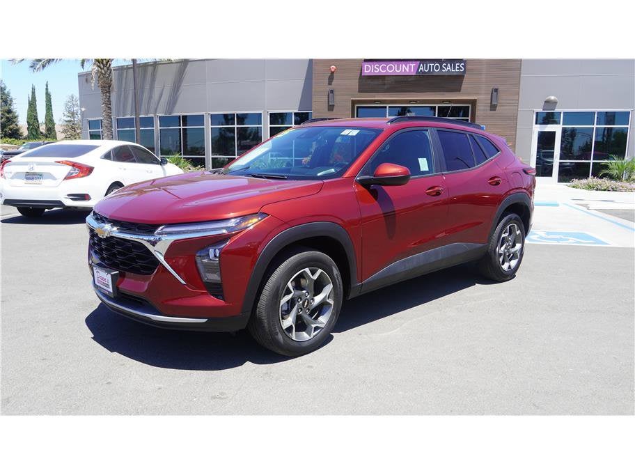 2025 Chevrolet Trax — side profile view