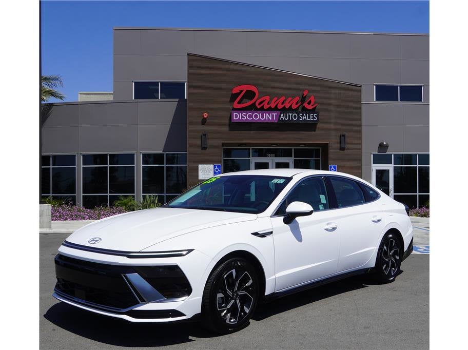 2025 Hyundai Sonata SEL in Serenity White — front three-quarter view
